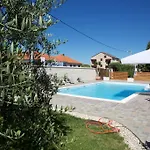 Daire Banic With Pool