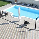 Banic With Pool Biograd Na Moru