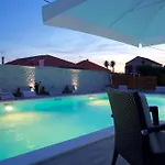 Banic With Pool Daire Biograd Na Moru