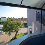 Banic With Pool Daire *