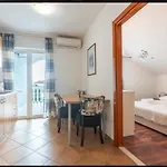 Banic With Pool Biograd Na Moru