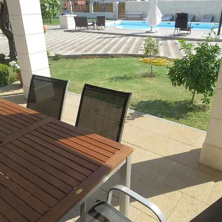 Apartamento Banic With Pool