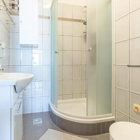 Banic With Pool Apartamento *