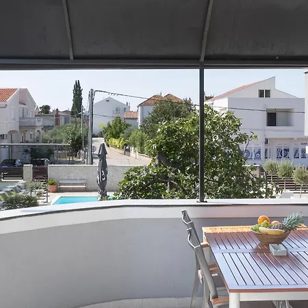 Banic With Pool Apartment Biograd Na Moru