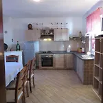 Lägenhet Banic With Pool Biograd Na Moru