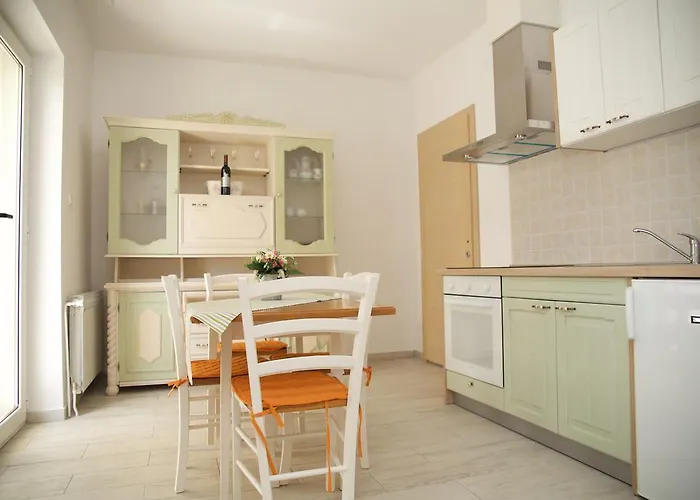 Apartment Banic With Pool *