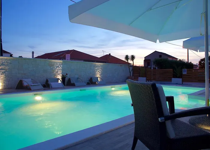 Banic With Pool Apartment Biograd Na Moru