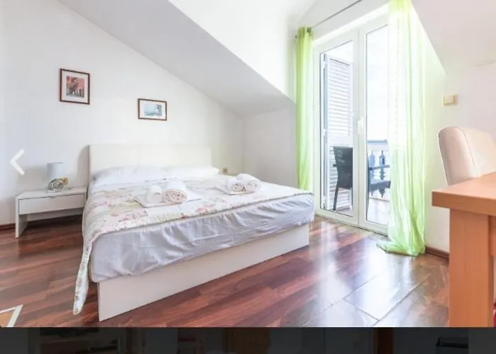 Banic With Pool Apartment Biograd Na Moru