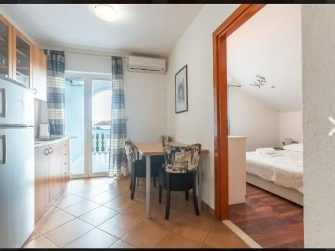 Banic With Pool Biograd Na Moru