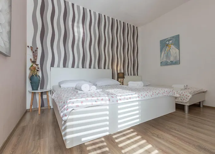 Banic With Pool * Biograd Na Moru